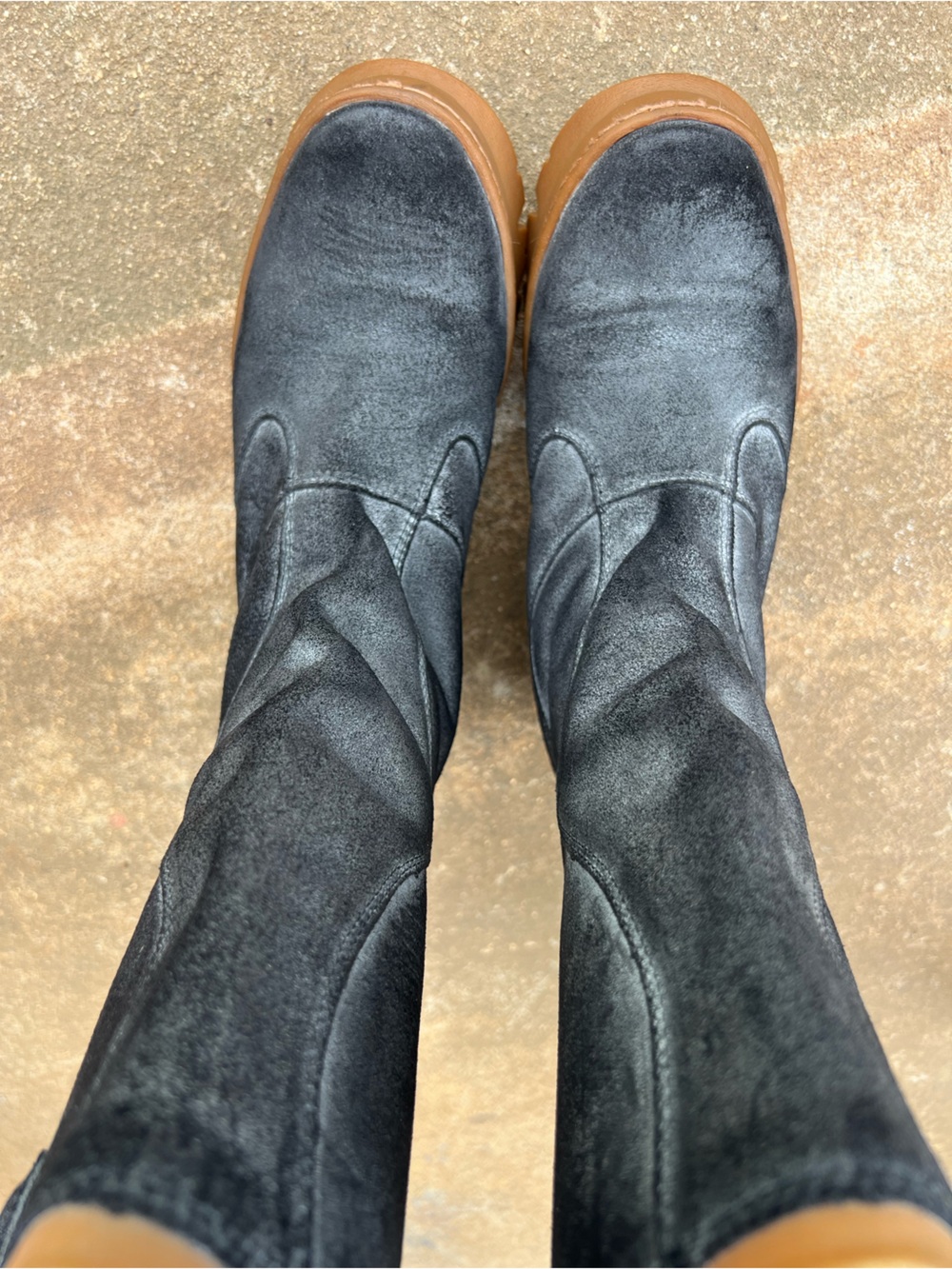 Keen Willamette Women’s Black Suede Mid-Calf Boots with Tan Trim - Picture 10 of 15